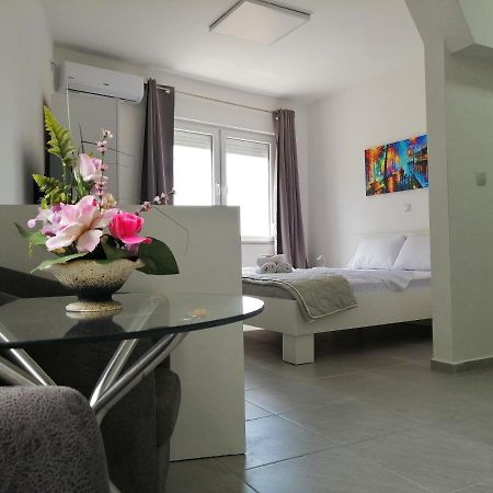 Redex Apartments Ohrid Exterior photo