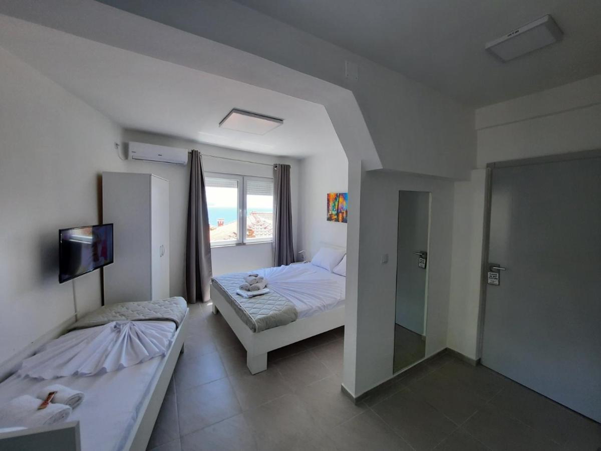 Redex Apartments Ohrid Exterior photo