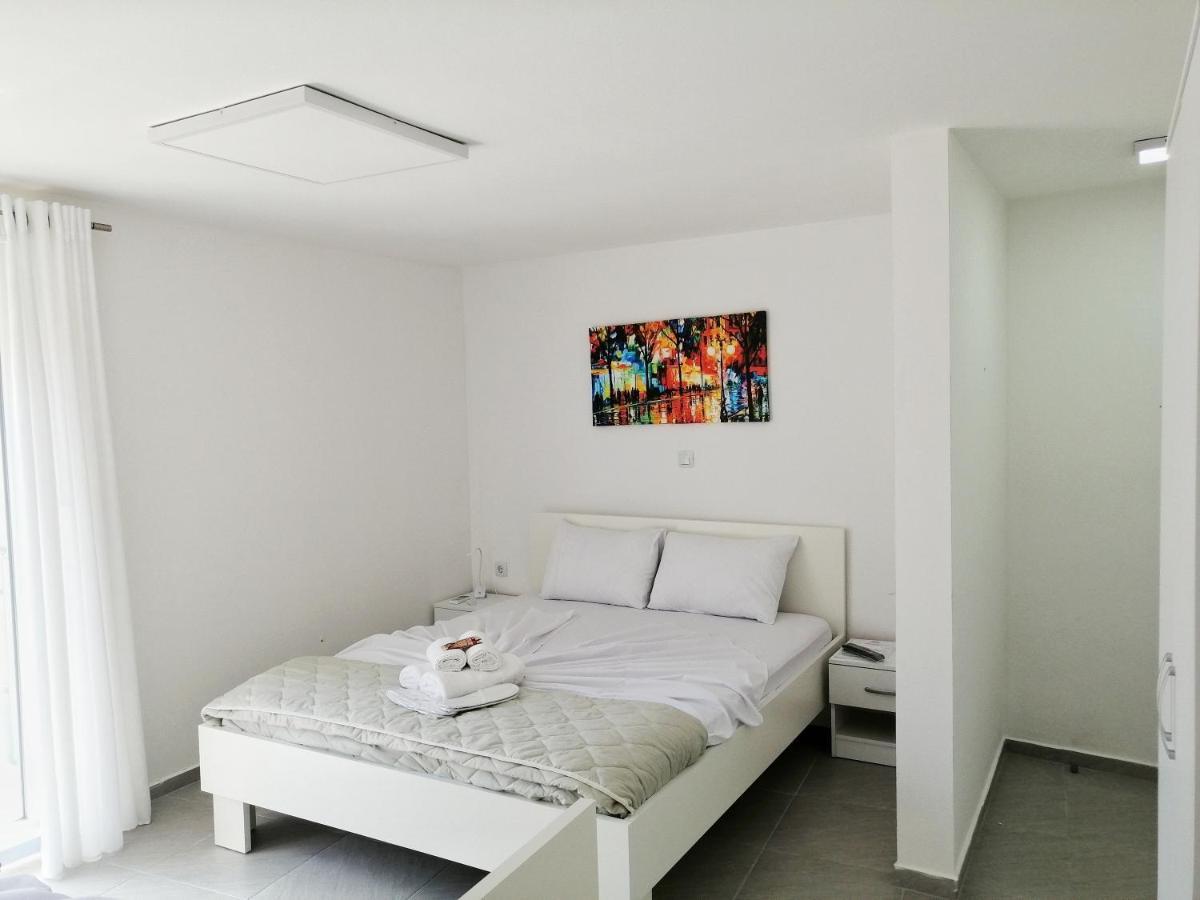 Redex Apartments Ohrid Exterior photo